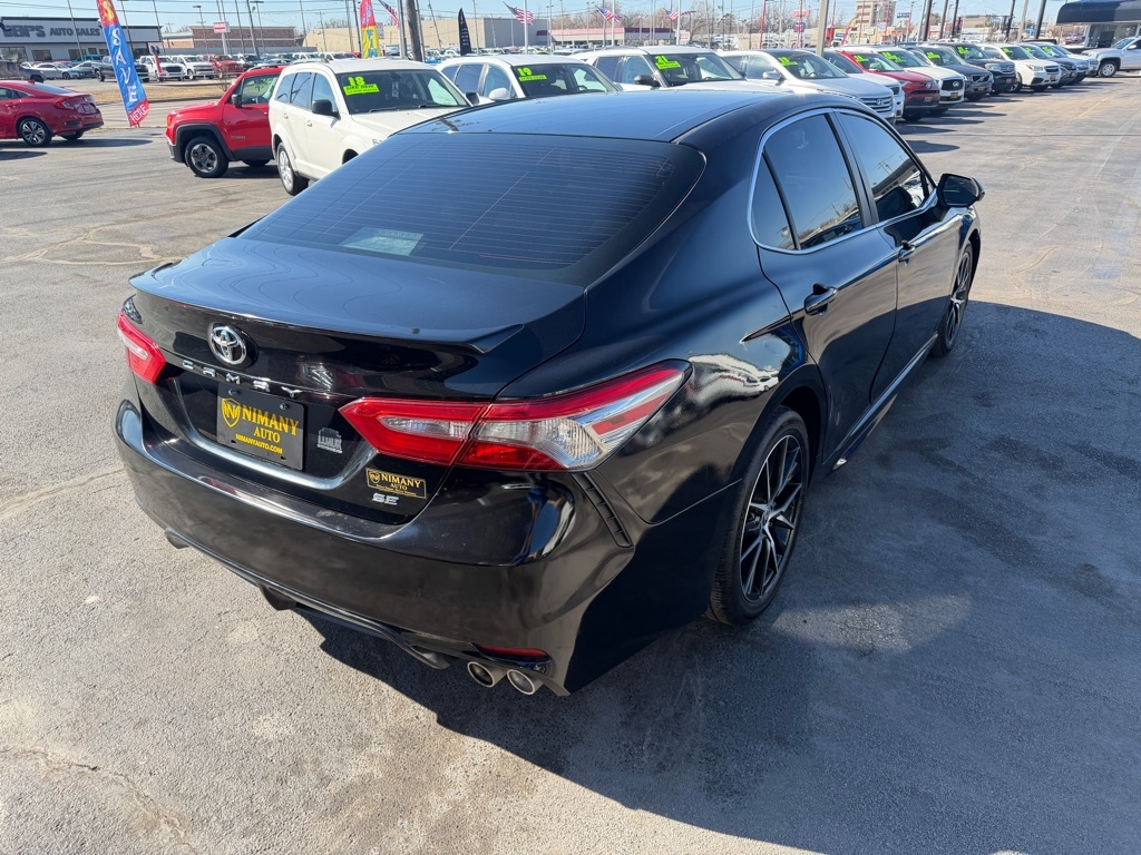 Toyota Camry SE 2018