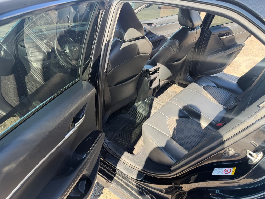 Toyota Camry SE 2018