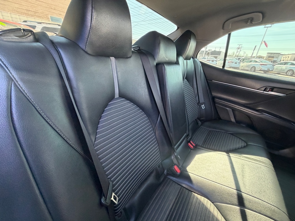 Toyota Camry SE 2018