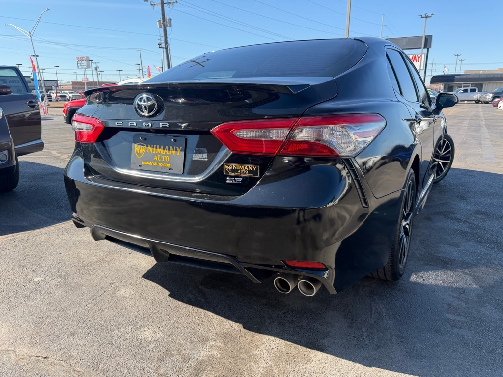 Toyota Camry SE 2018