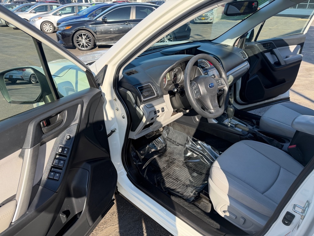 Subaru Forester 2.5i Premium PZEV CVT 2016