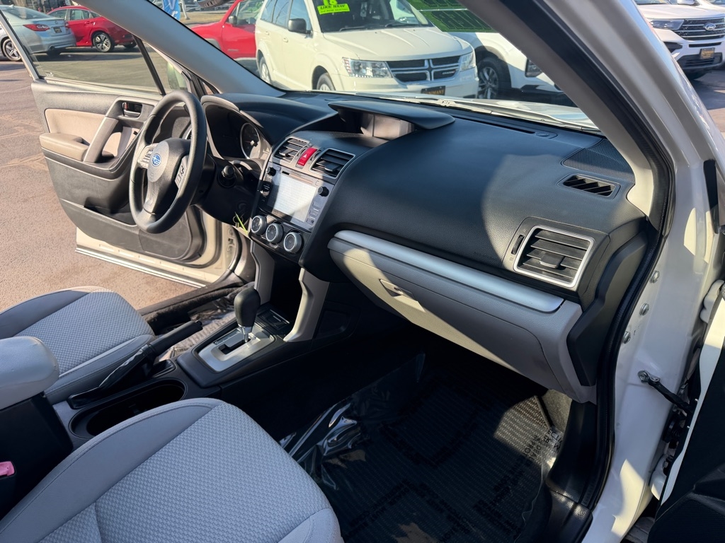 Subaru Forester 2.5i Premium PZEV CVT 2016