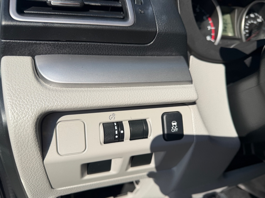 Subaru Forester 2.5i Premium PZEV CVT 2016