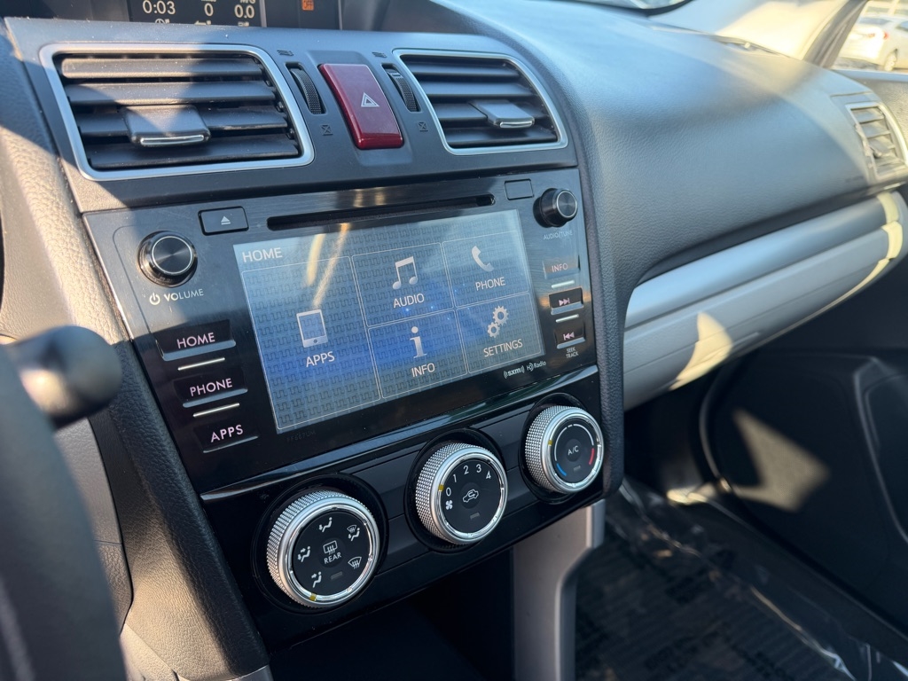 Subaru Forester 2.5i Premium PZEV CVT 2016