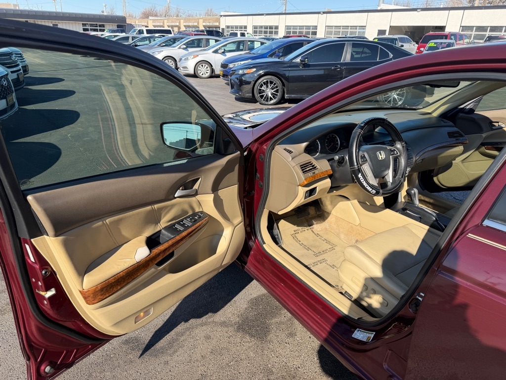 Honda Accord EX-L Sedan AT 2010