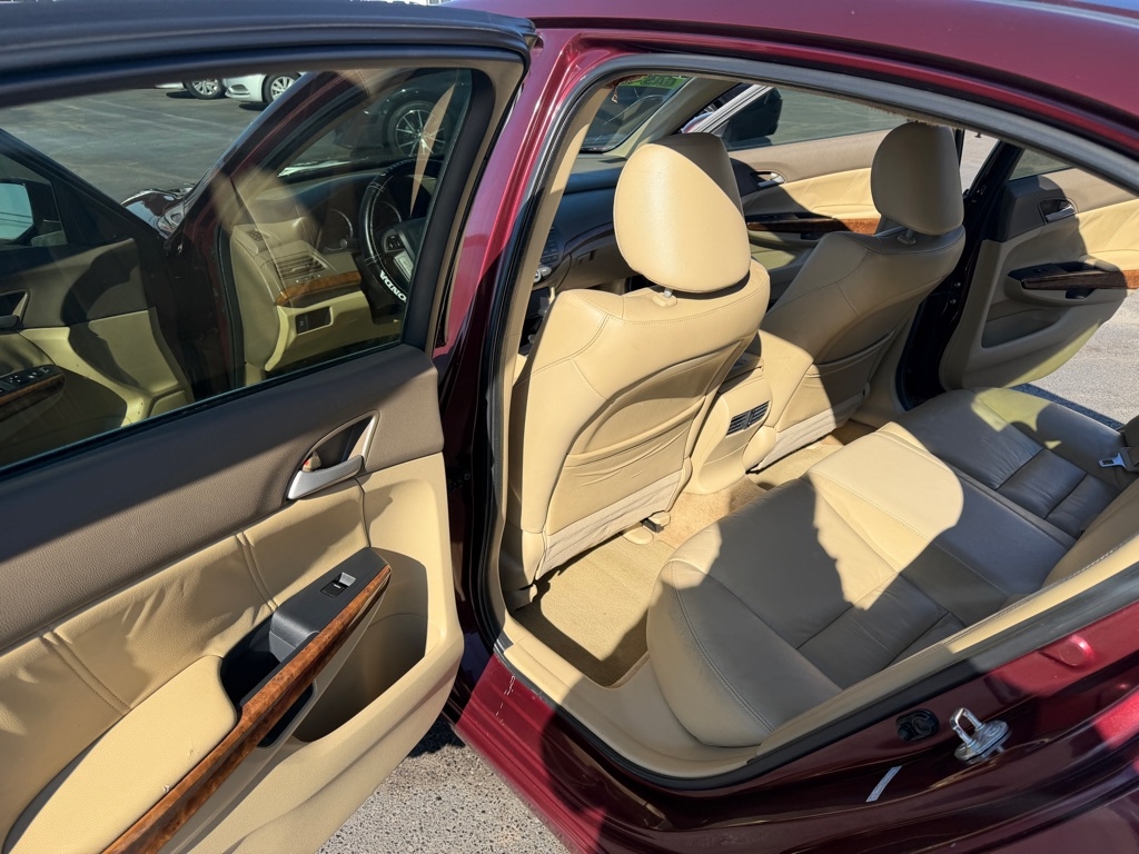 Honda Accord EX-L Sedan AT 2010