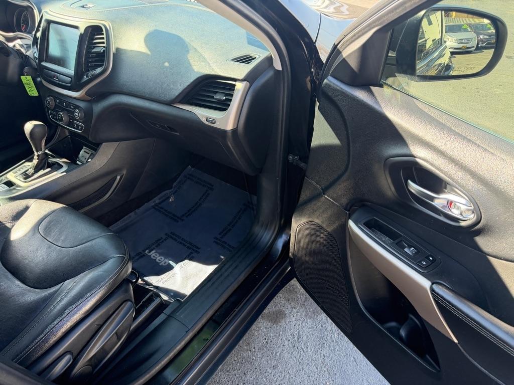 Jeep Cherokee Latitude FWD 2017