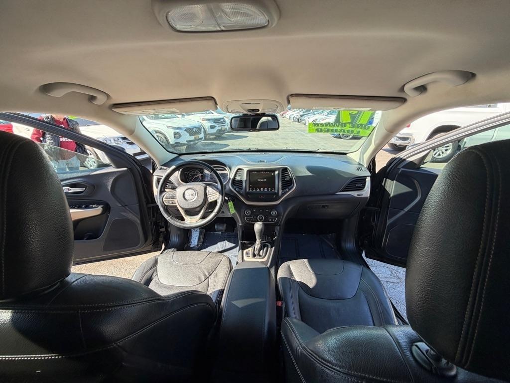 Jeep Cherokee Latitude FWD 2017