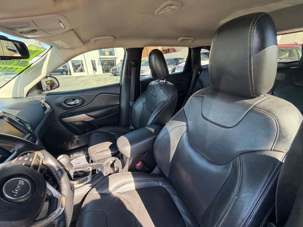 Jeep Cherokee Latitude FWD 2017