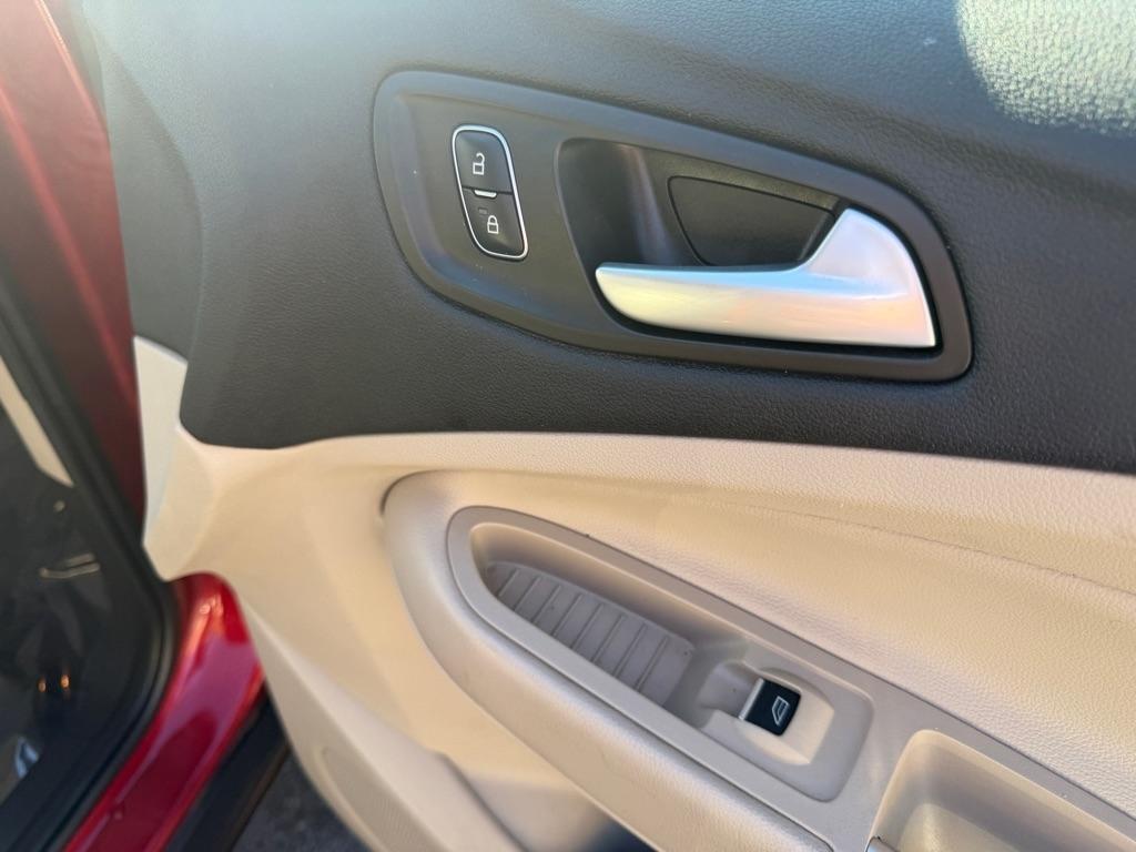 Ford Escape SE FWD 2017