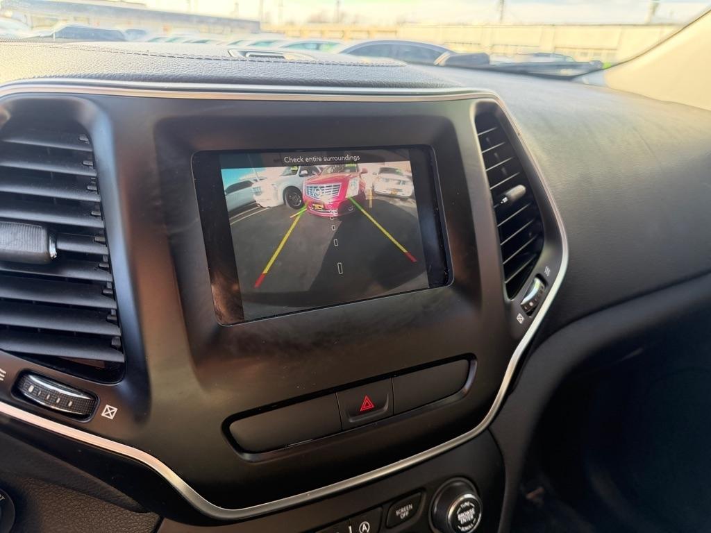 Jeep Cherokee Latitude FWD 2019