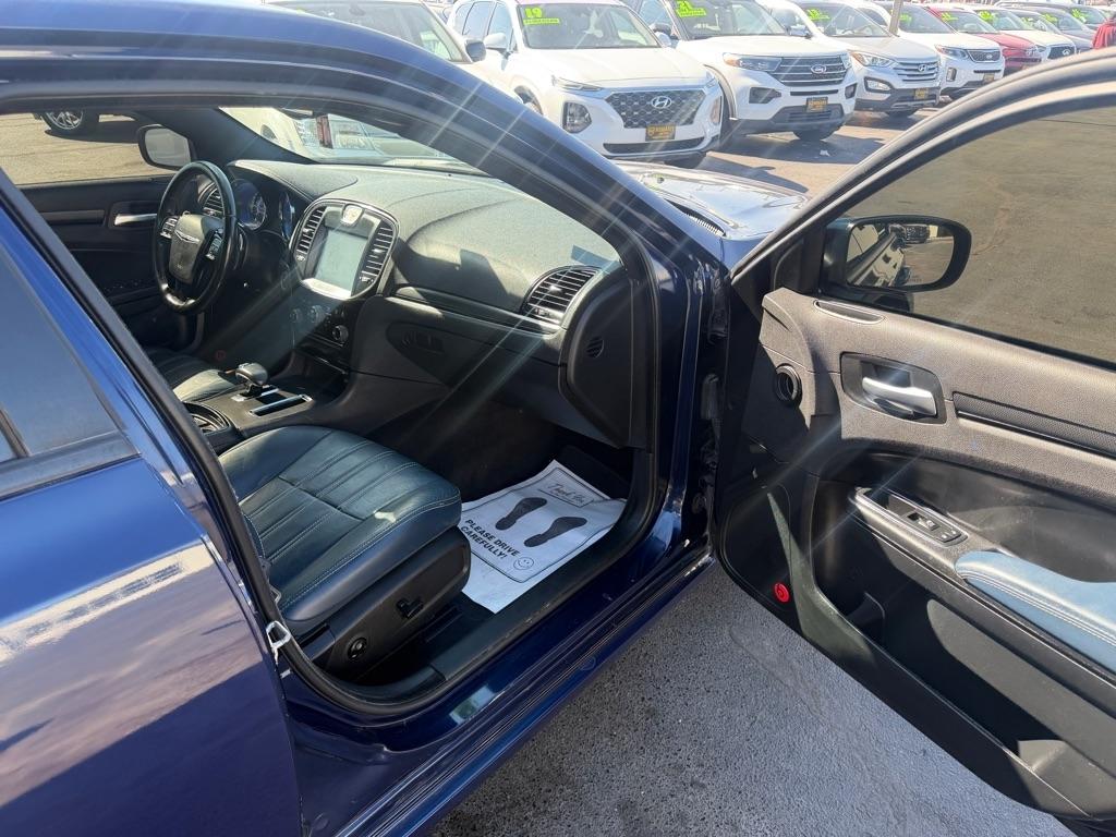 Chrysler 300 S V6 AWD 2014