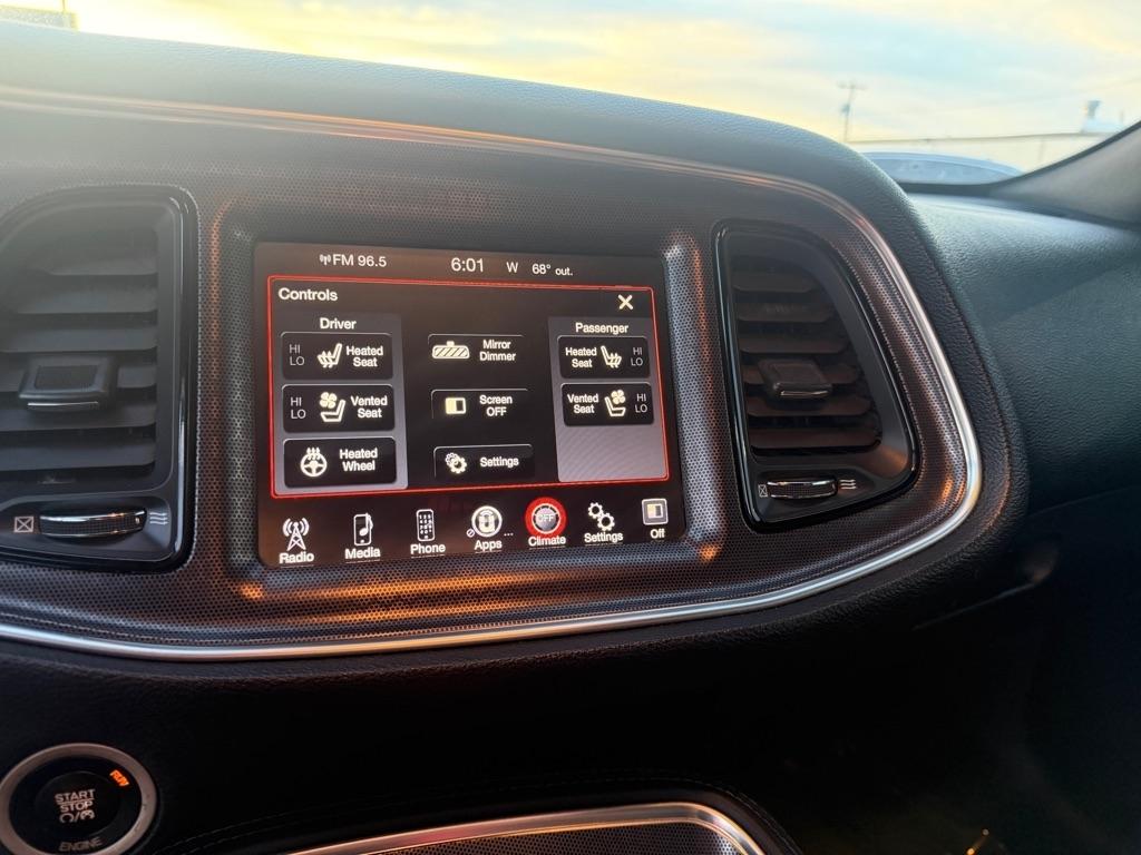 Dodge Challenger SXT 2016