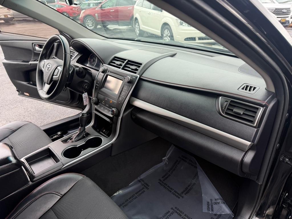 Toyota Camry LE 2017