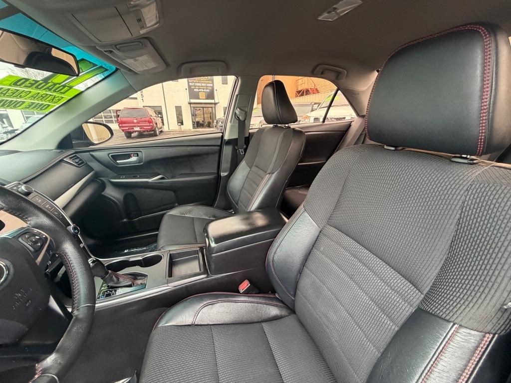 Toyota Camry LE 2017