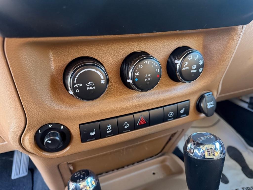 Jeep Wrangler Unlimited Rubicon 4WD 2011