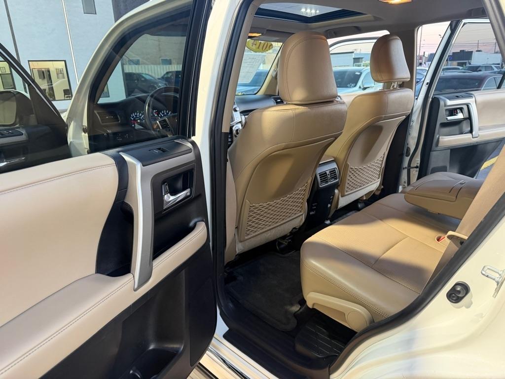 Toyota 4Runner SR5 2WD 2014