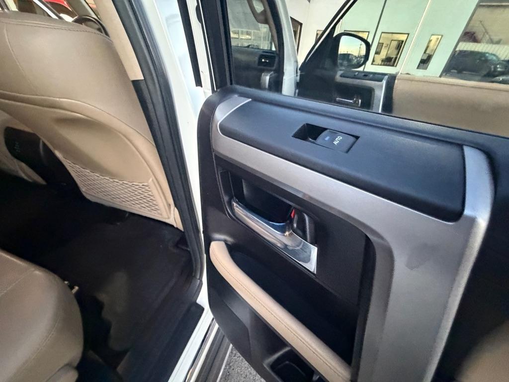 Toyota 4Runner SR5 2WD 2014