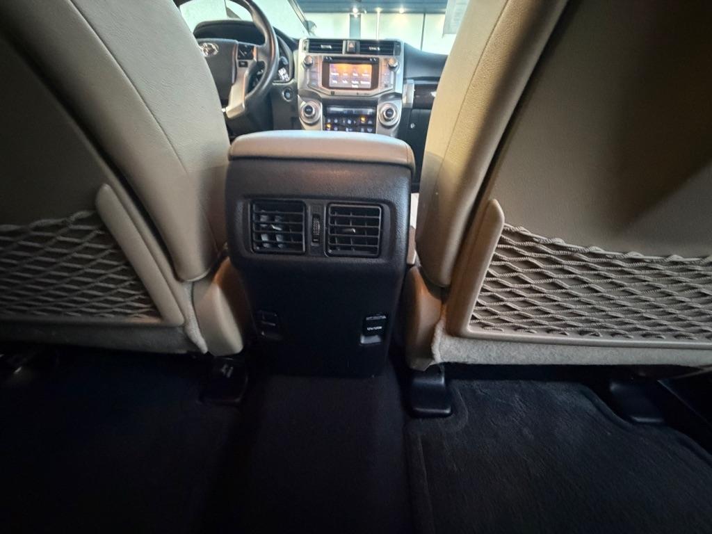 Toyota 4Runner SR5 2WD 2014