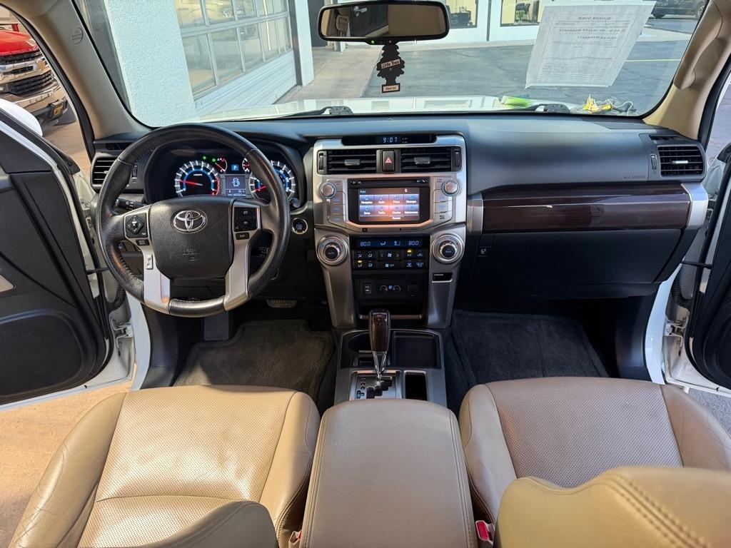 Toyota 4Runner SR5 2WD 2014