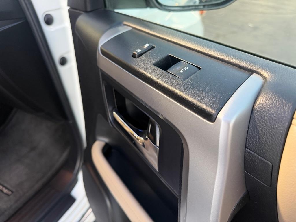 Toyota 4Runner SR5 2WD 2014