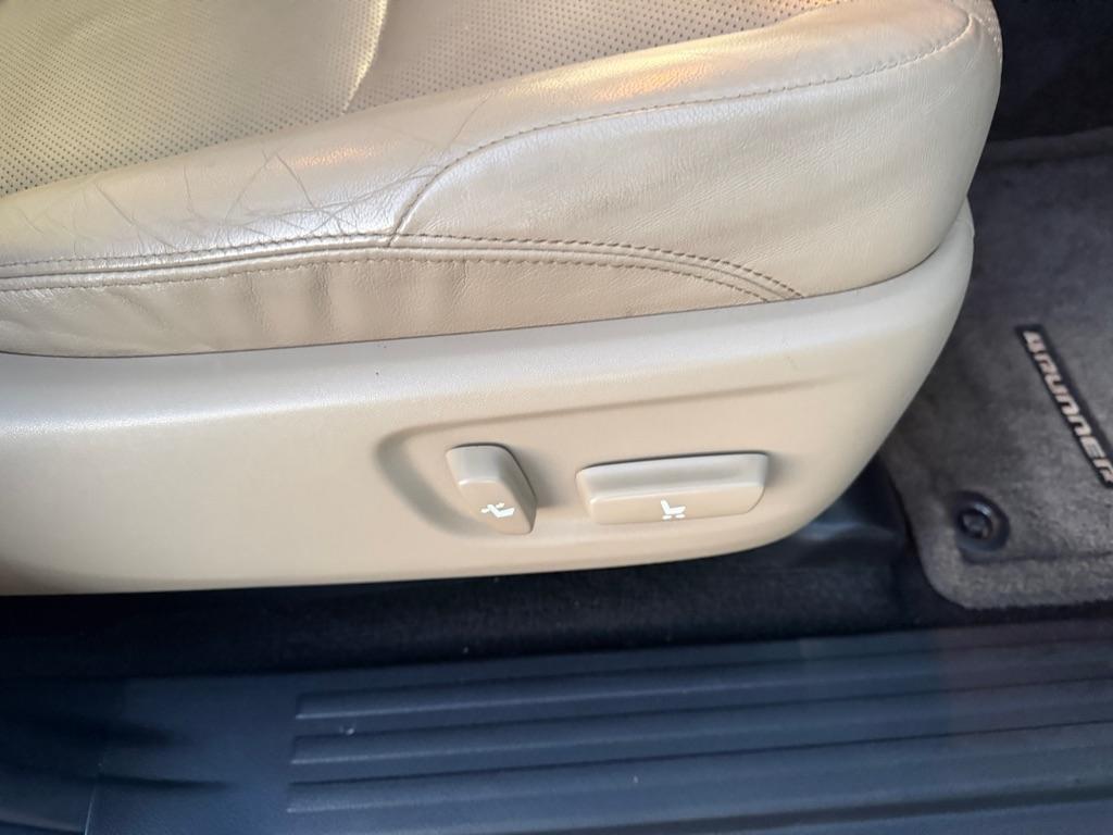 Toyota 4Runner SR5 2WD 2014