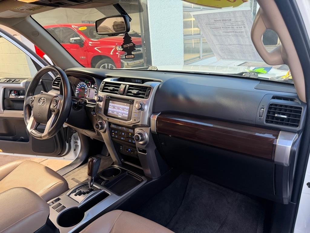 Toyota 4Runner SR5 2WD 2014