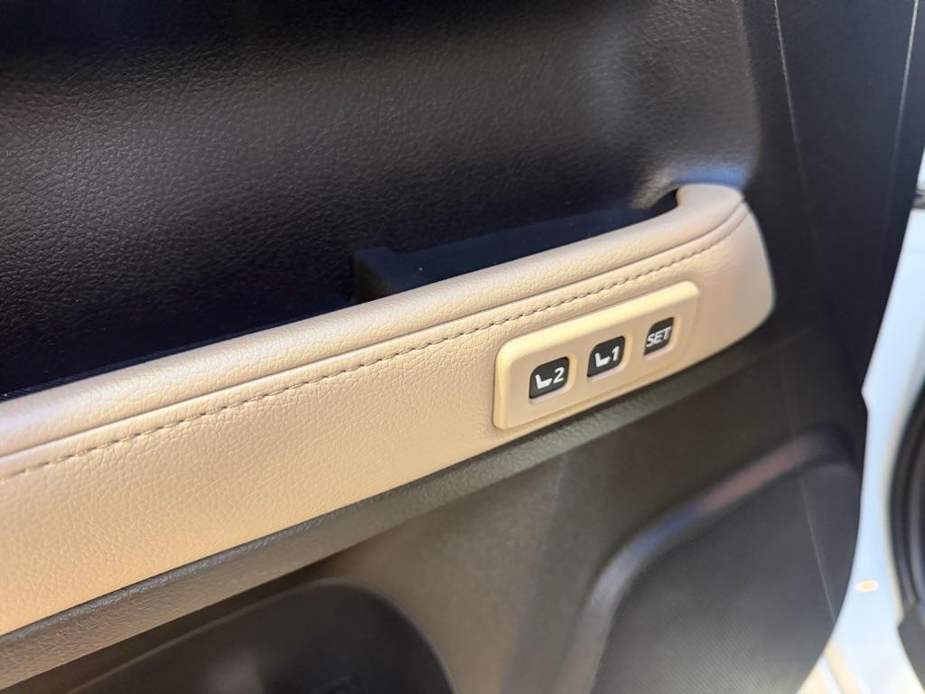 Toyota 4Runner SR5 2WD 2014