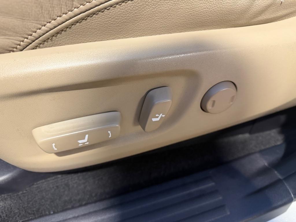 Toyota 4Runner SR5 2WD 2014