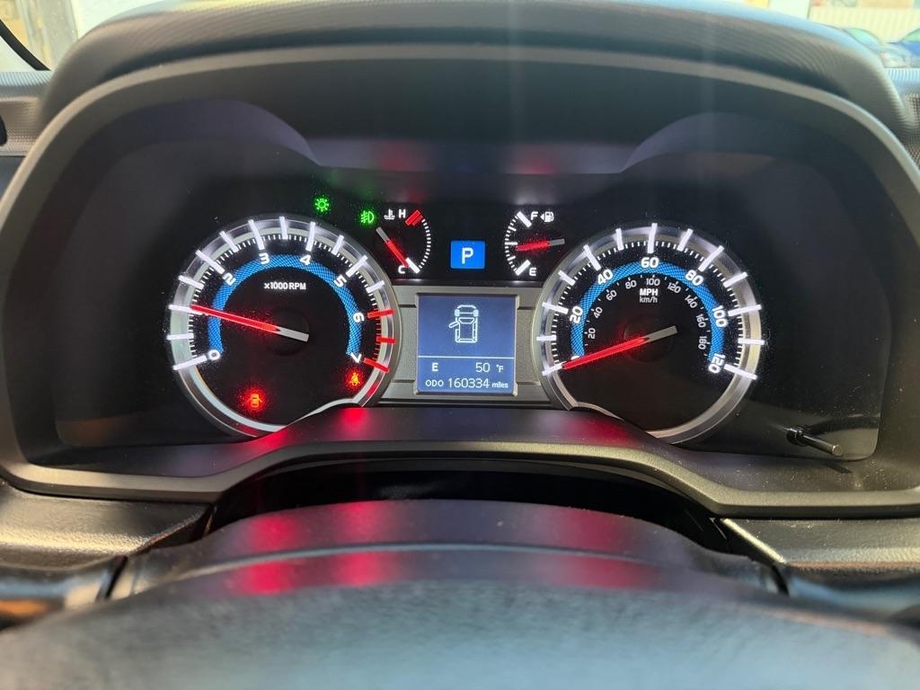 Toyota 4Runner SR5 2WD 2014