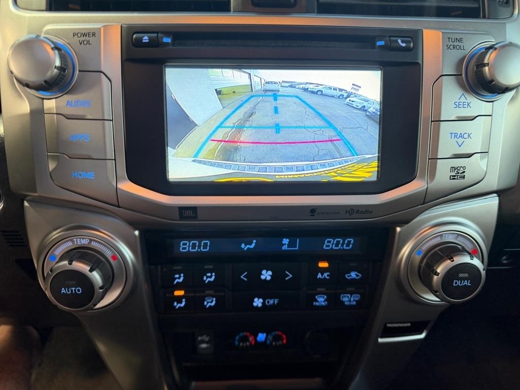 Toyota 4Runner SR5 2WD 2014