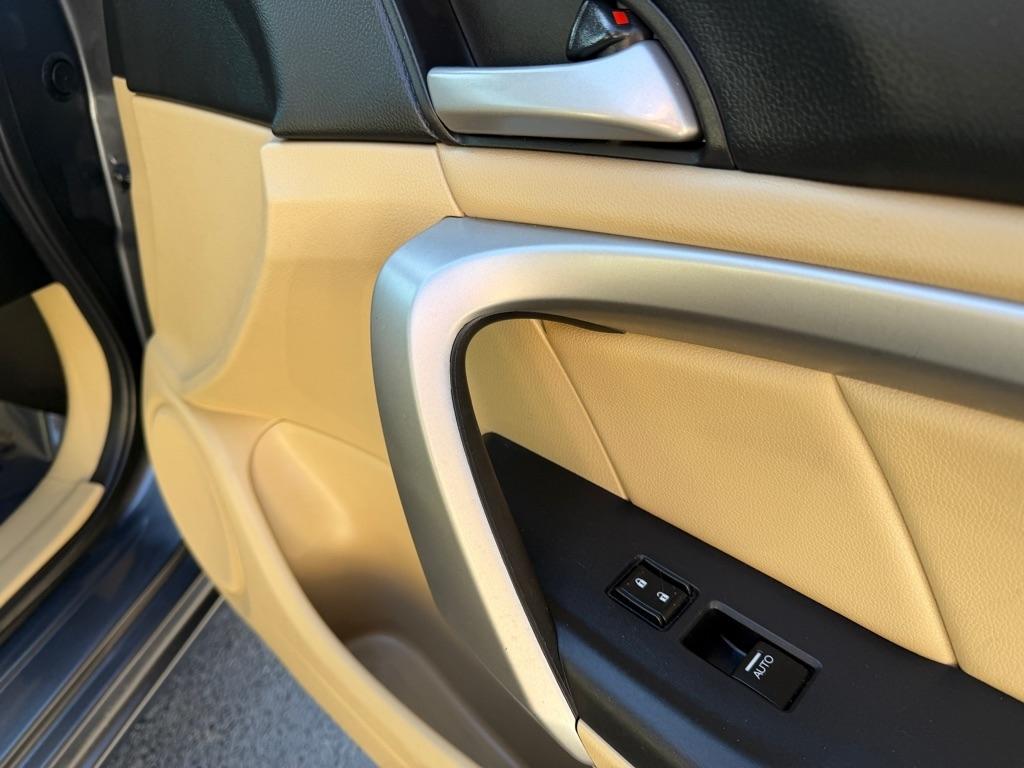 Honda Accord EX-L Coupe AT 2011