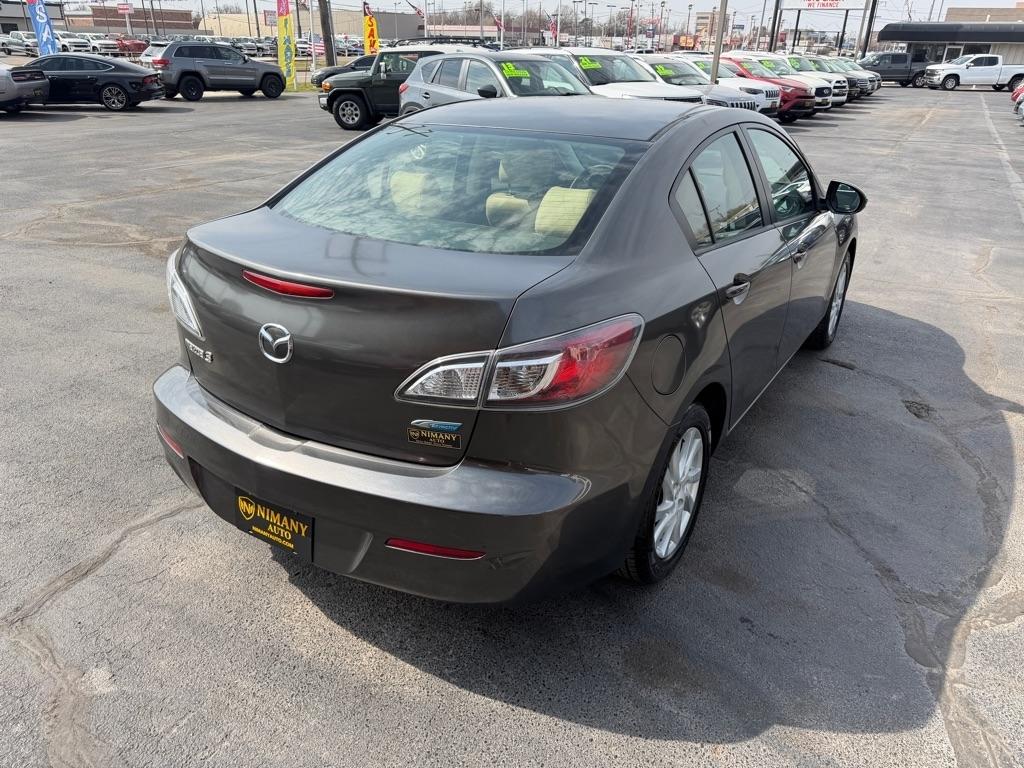 Mazda MAZDA3 i Touring 4-door 2012