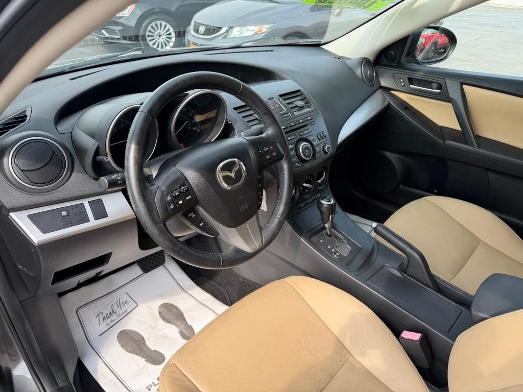 Mazda MAZDA3 i Touring 4-door 2012