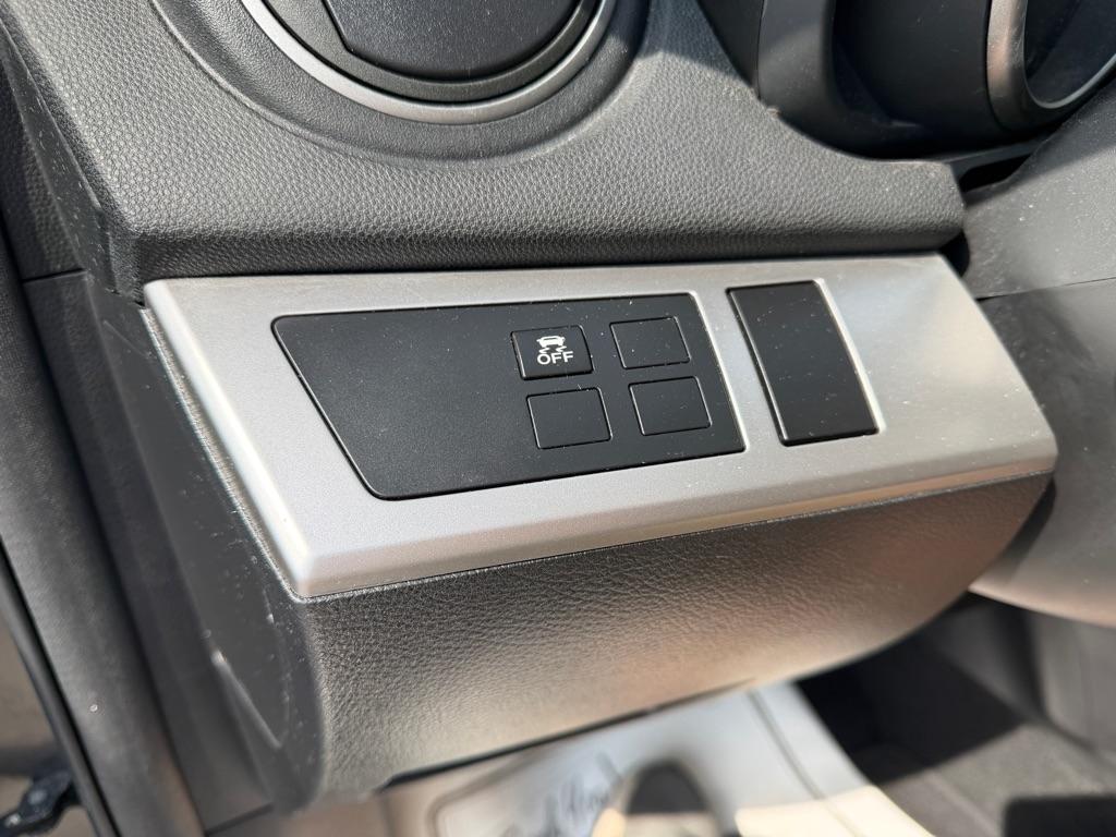 Mazda MAZDA3 i Touring 4-door 2012