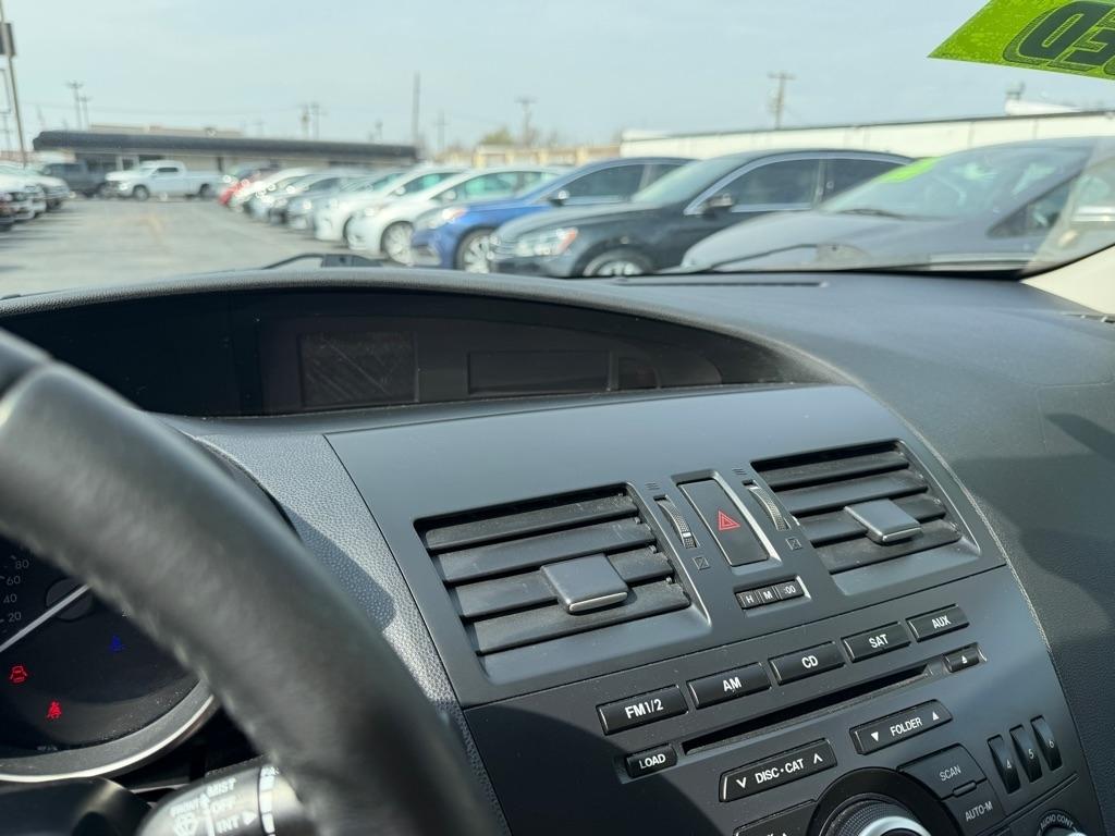 Mazda MAZDA3 i Touring 4-door 2012