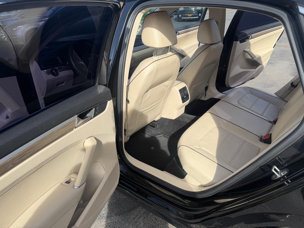 Volkswagen Passat SE PZEV 6A 2016