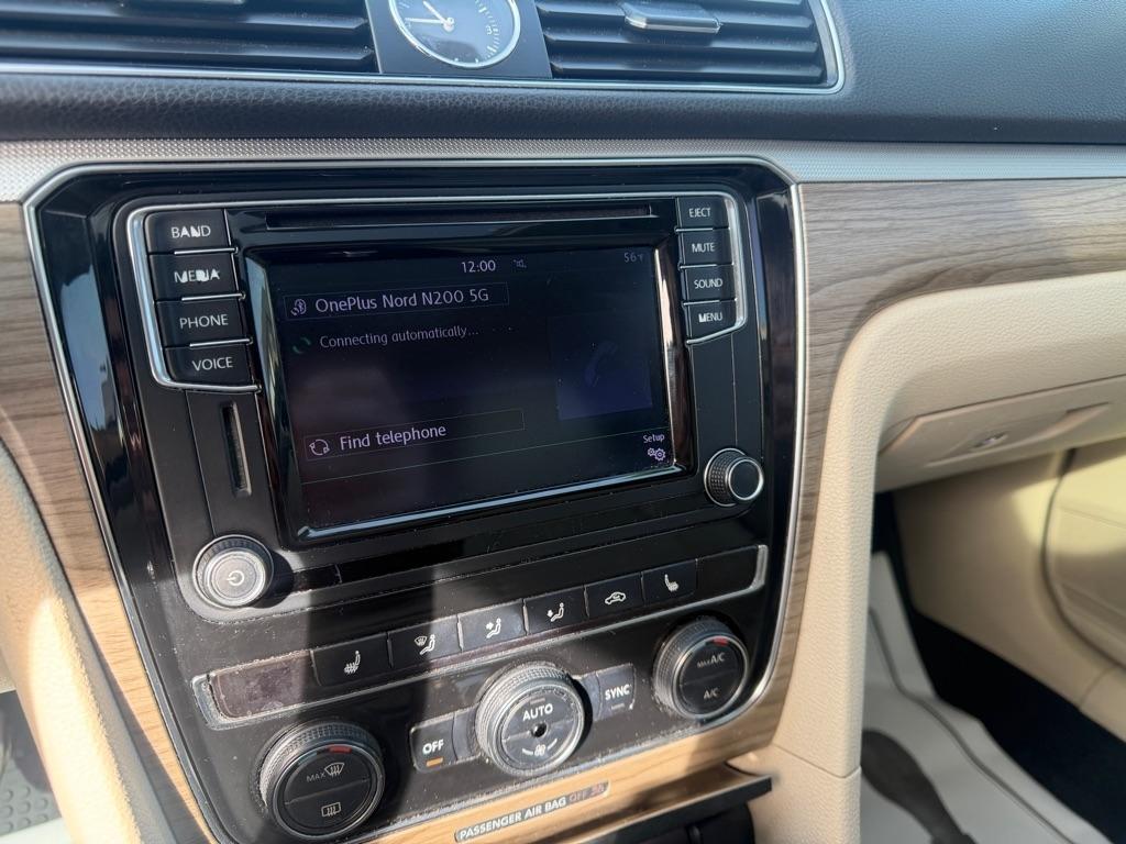 Volkswagen Passat SE PZEV 6A 2016