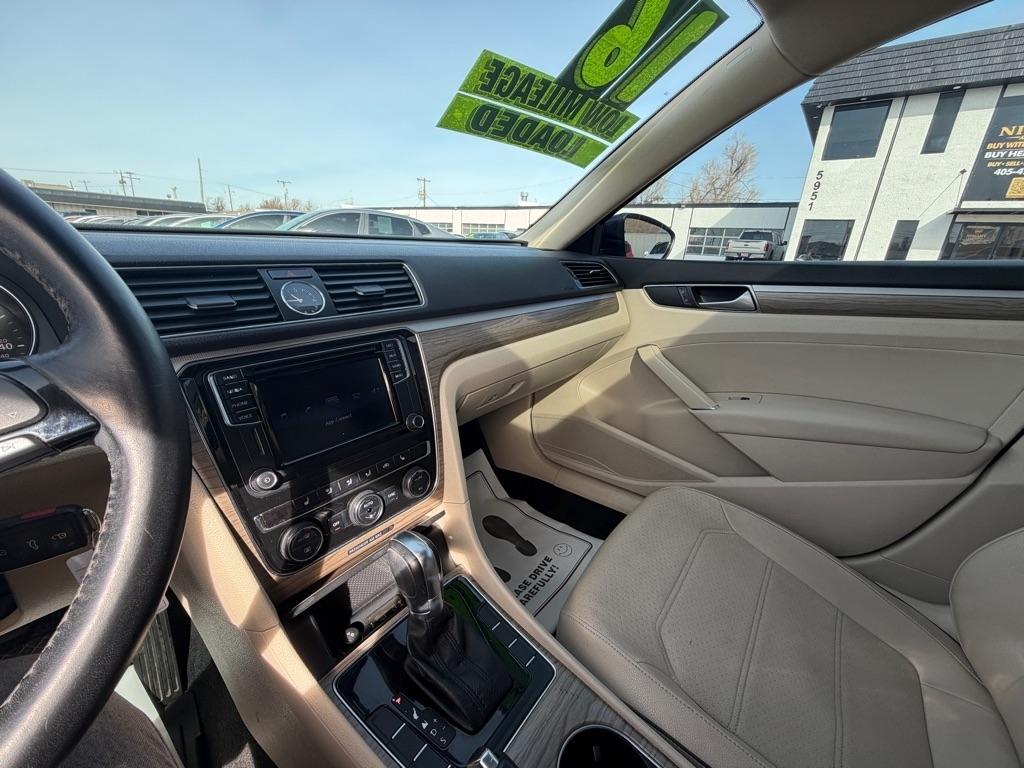 Volkswagen Passat SE PZEV 6A 2016