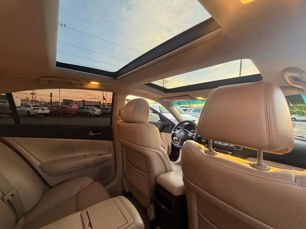 Nissan Maxima S 2014