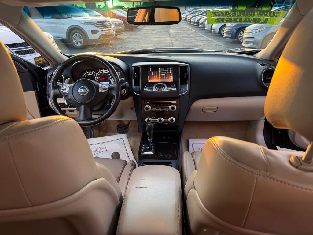 Nissan Maxima S 2014