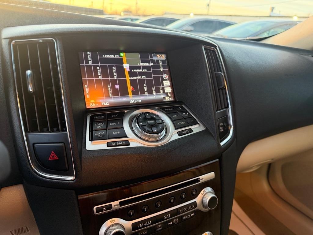 Nissan Maxima S 2014