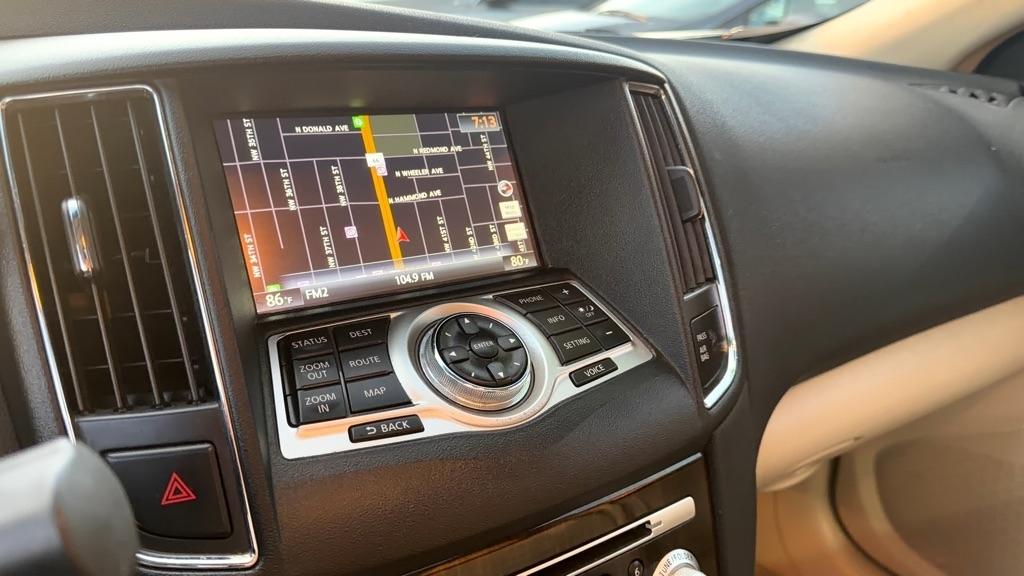 Nissan Maxima S 2014