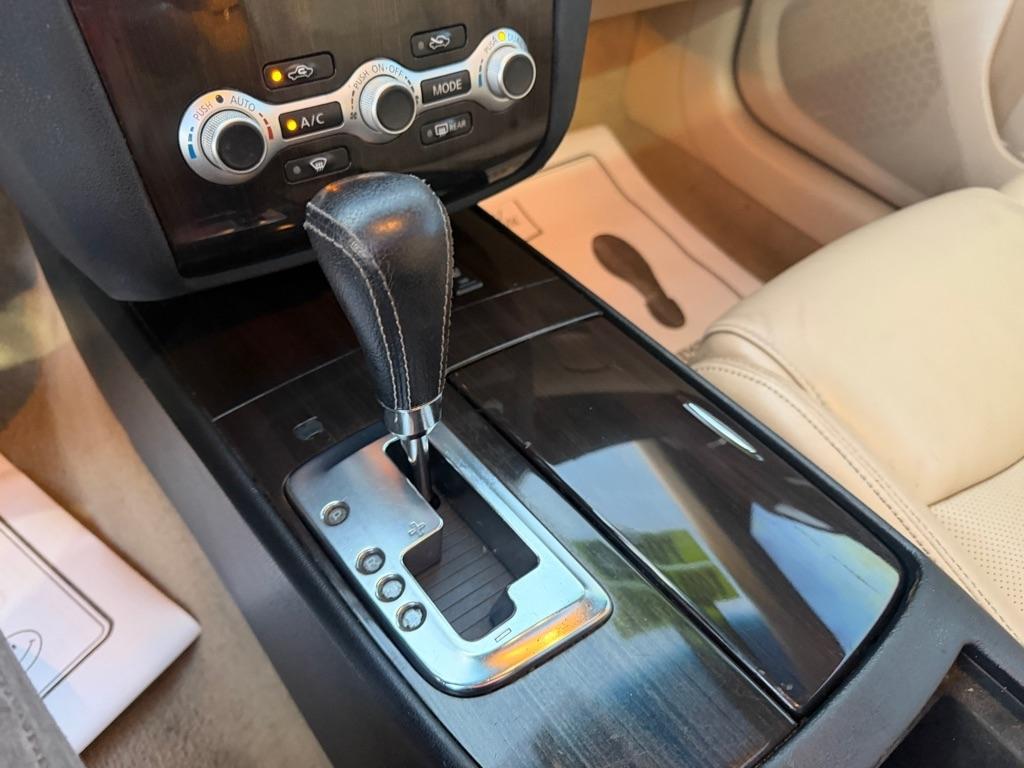 Nissan Maxima S 2014