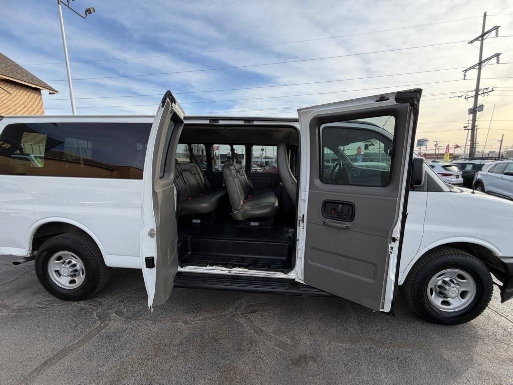 Chevrolet Express LS 3500 Extended 2017