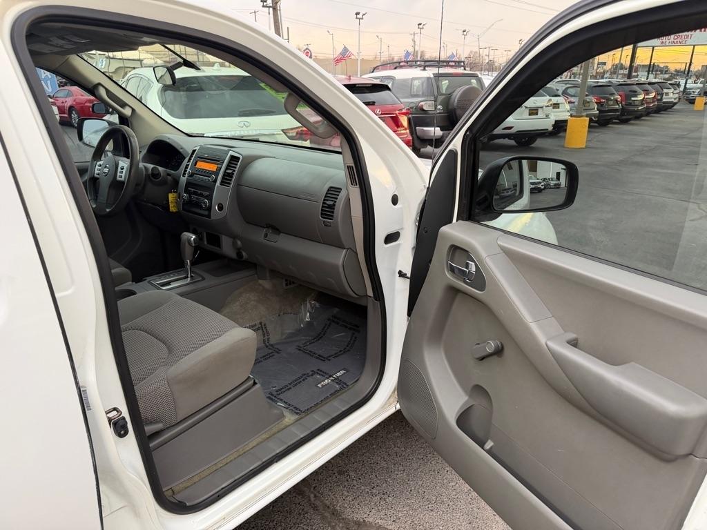 Nissan Frontier SL Crew Cab 2WD 2014