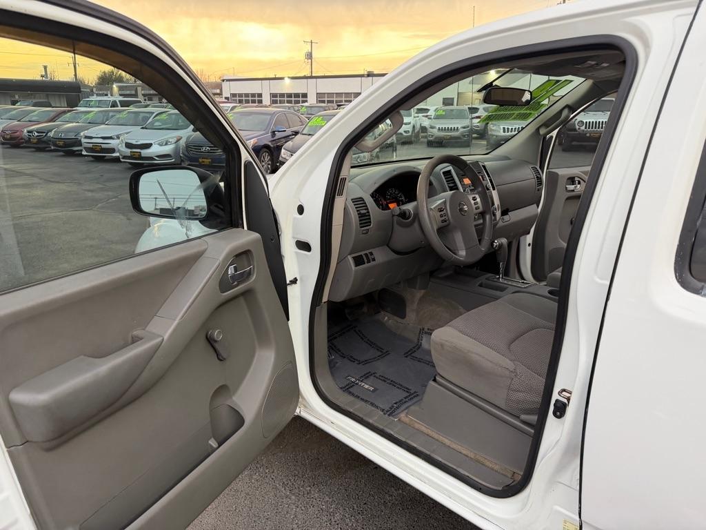 Nissan Frontier SL Crew Cab 2WD 2014