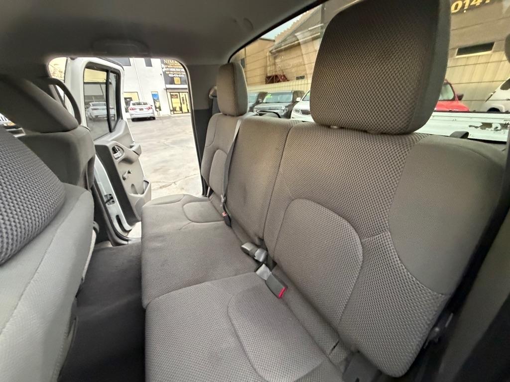 Nissan Frontier SL Crew Cab 2WD 2014