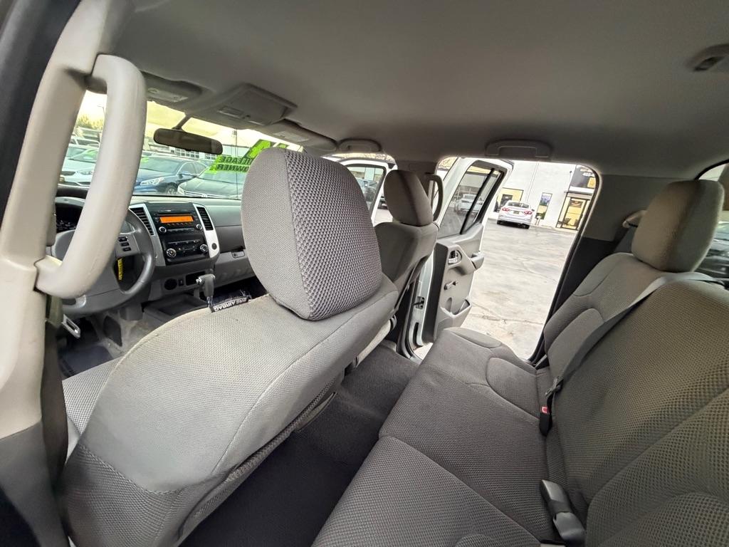 Nissan Frontier SL Crew Cab 2WD 2014