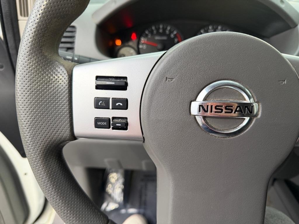 Nissan Frontier SL Crew Cab 2WD 2014